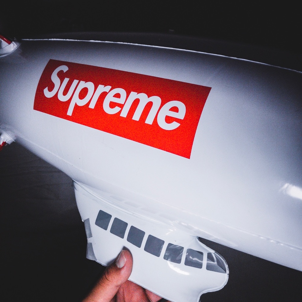 Supreme Blimp - Picture 5 of 8